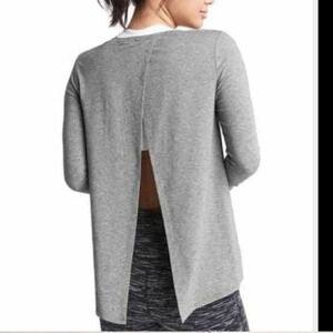NWT Gapfit grey slit back long  sleeve lyocell lightweight activewear shirt